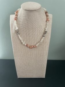 pierres fines pierres naturelles lithothérapie bijoux Collier Chips Pierre de lune Mix