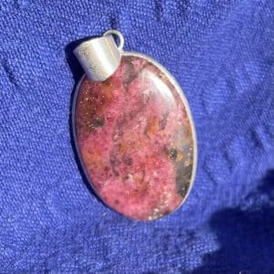 lithothérapie, pierres fines, pierres naturelles, bien-entre, bijoux, fait main, Pendentif - Rhodonite