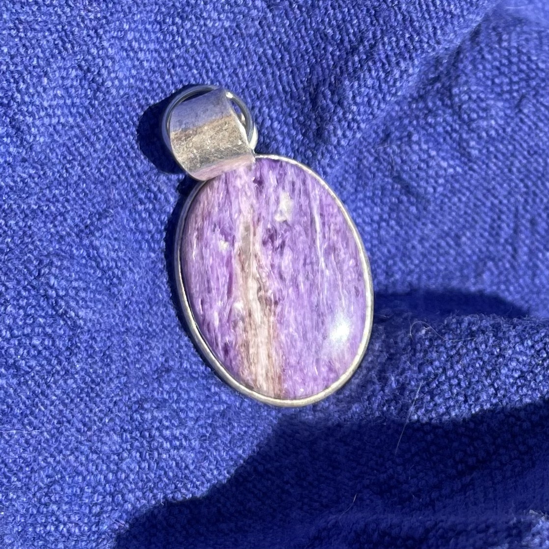 lithothérapie, pierres fines, pierres naturelles, bien-entre, bijoux, fait main, Pendentif - Charoïte