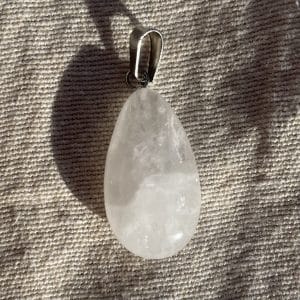 lithothérapie, pierres fines, pierres naturelles, bien-entre, bijoux, fait main, Pendentif Amande - Cristal de Roche