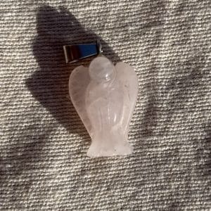 lithothérapie, pierres fines, pierres naturelles, bien-entre, bijoux, fait main, Pendentif Ange - Quartz Rose
