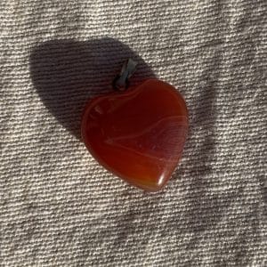 lithothérapie, pierres fines, pierres naturelles, bien-entre, bijoux, fait main, Pendentif Petit Coeur Cornaline