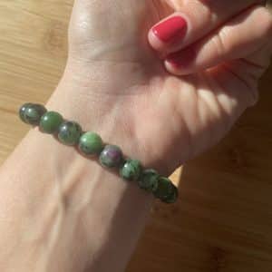 lithothérapie, pierres fines, pierres naturelles, bien-entre, bijoux, fait main, Bracelet Lou - Rubis Zoïsite 8mm