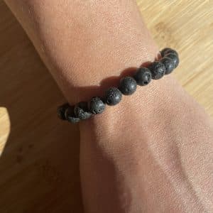 lithothérapie, pierres fines, pierres naturelles, bien-entre, bijoux, fait main, Bracelet Lou - Pierre de Lave 8mm