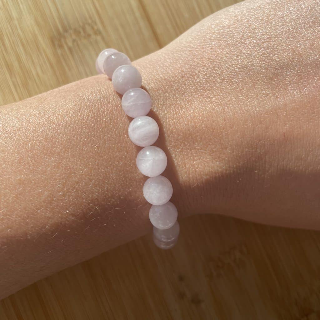 lithothérapie, pierres fines, pierres naturelles, bien-entre, bijoux, fait main, Bracelet Lou - Kunzite "E" 8mm
